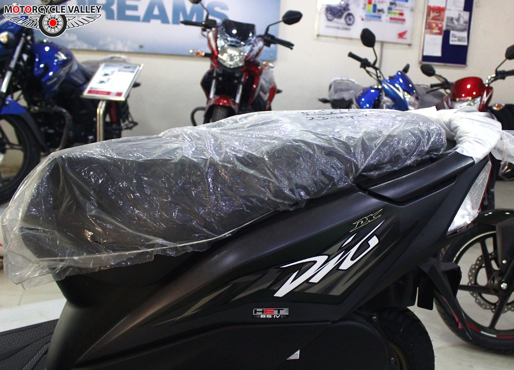 Dio Photo Gallery . All kind of Honda Dio Images